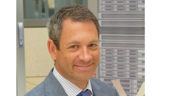 Mauricio Gumiel, Oracle