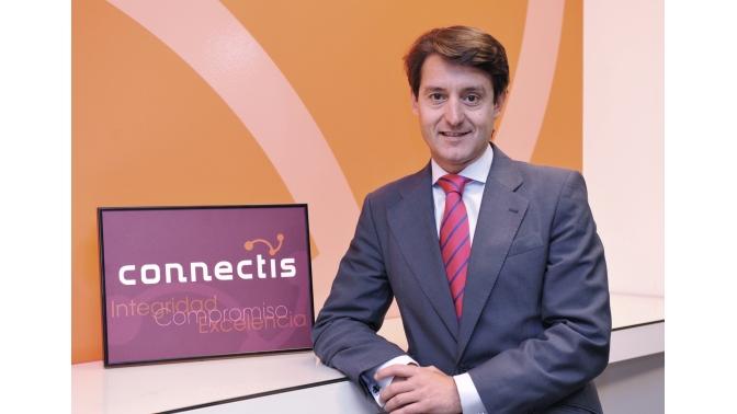 Carlos Layus, Connectis