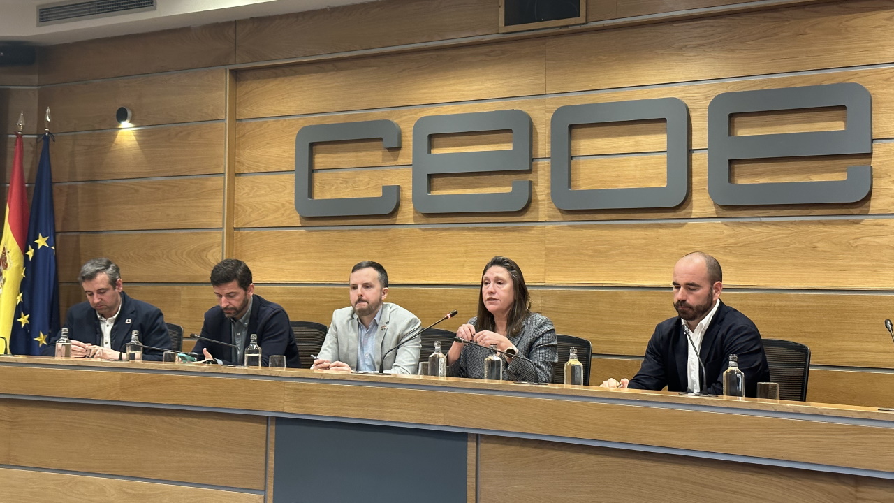 AMETIC - presentación informe