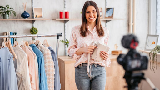 Live commerce