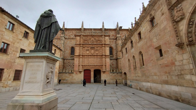 Universidad Salamanca Crayon