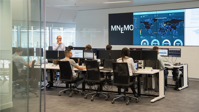 MNEMO SOC