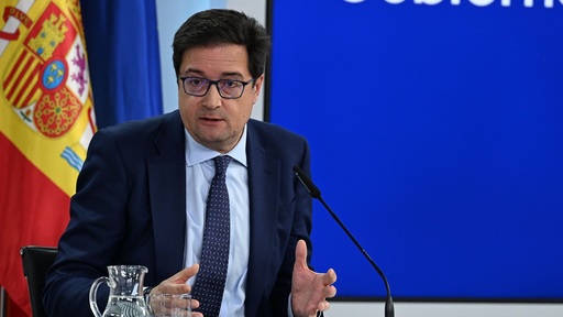 Ministro Oscar Lopez