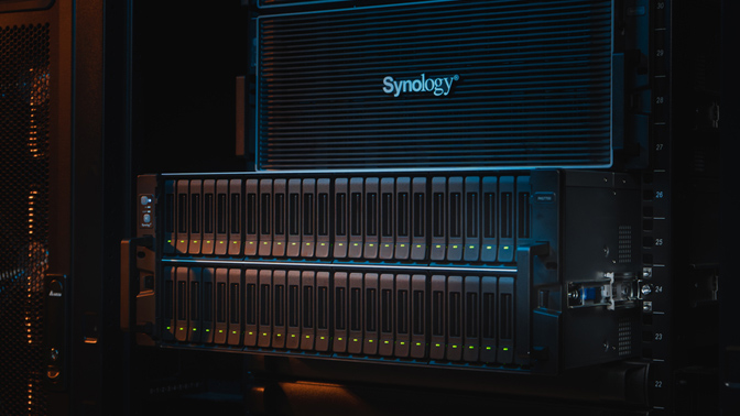 Synology PAS7700