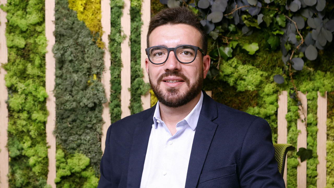 Victor Gago - Schneider Electric