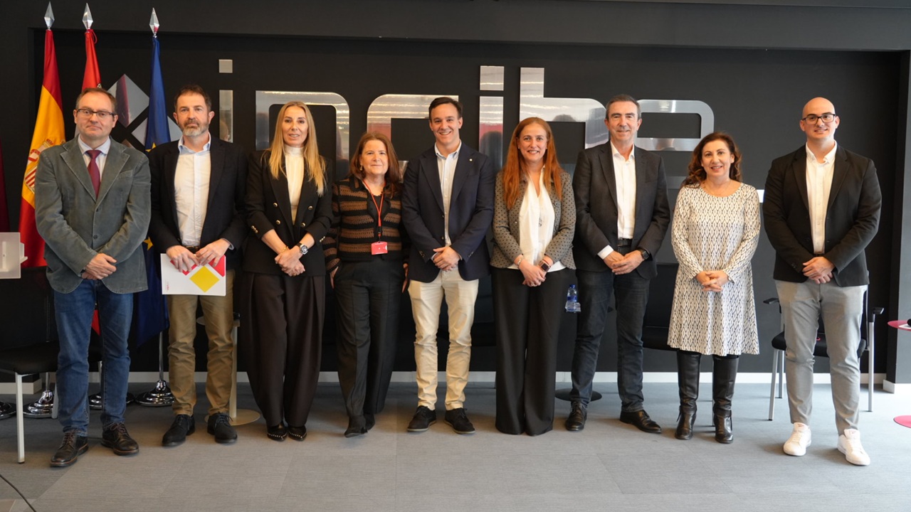 FotoFamilia_presentacion_EsudioCiberseguridad