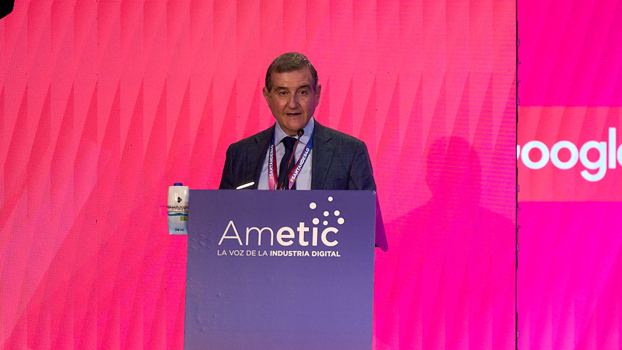 Francisco Hortigüela, presidente de AMETIC