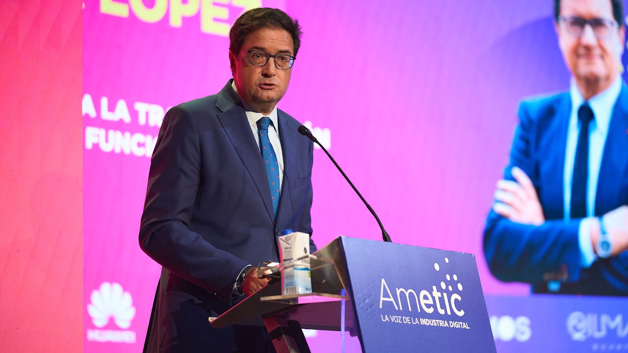 Óscar López en Santander 2026 AMETIC